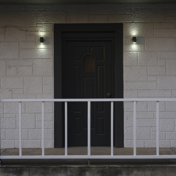 Outdoor Porch Wall Light Moisture-Resistant Installation Package